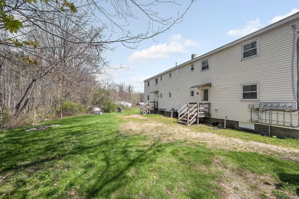 6 Dora Drive Rochester NH 03867