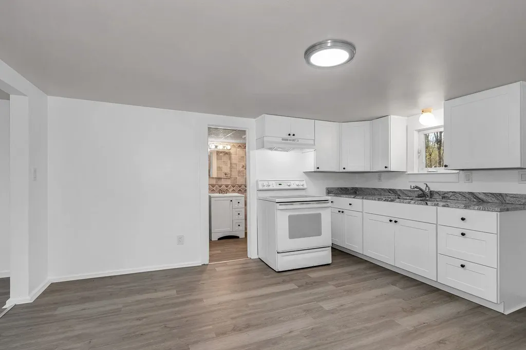 6 Dora Drive Rochester NH 03867