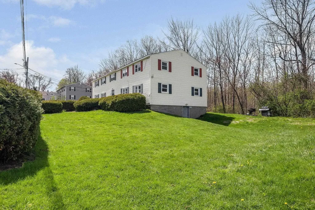 6 Dora Drive Rochester NH 03867