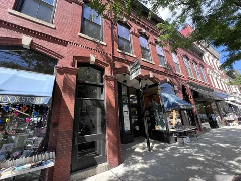 123 Water Street Exeter NH 03833