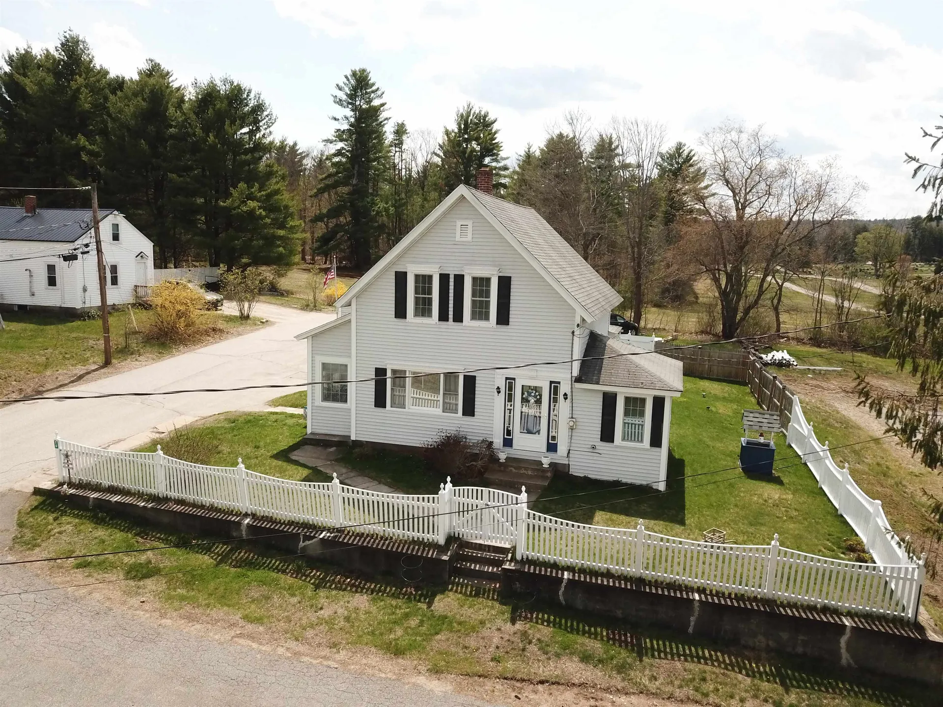 16 Montgomery Drive Farmington NH 03835