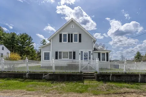 16 Montgomery Drive Farmington NH 03835