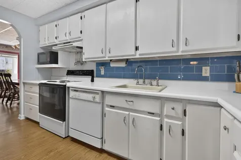 16 Montgomery Drive Farmington NH 03835