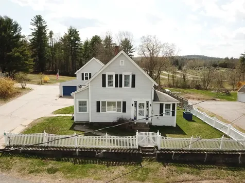 16 Montgomery Drive Farmington NH 03835