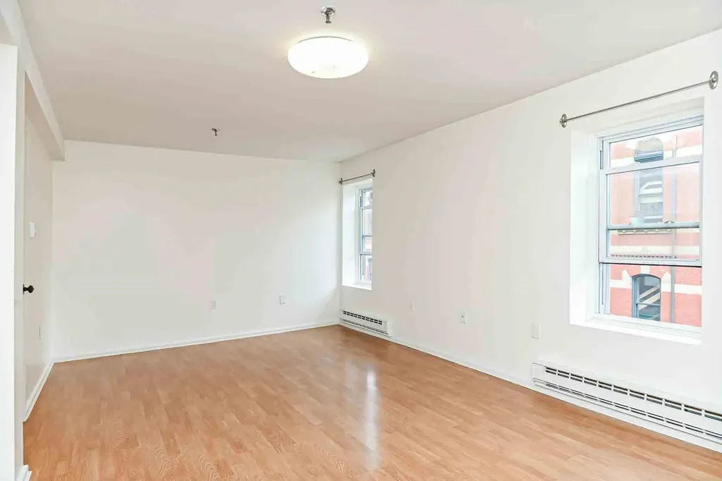 90 Fleet Street Portsmouth NH 03801