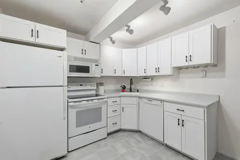 90 Fleet Street Portsmouth NH 03801