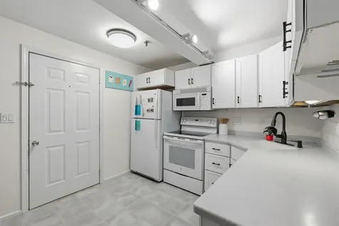90 Fleet Street Portsmouth NH 03801