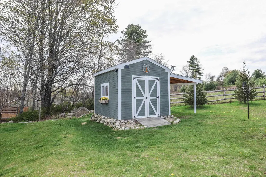 80 Richards Way Farmington NH 03835