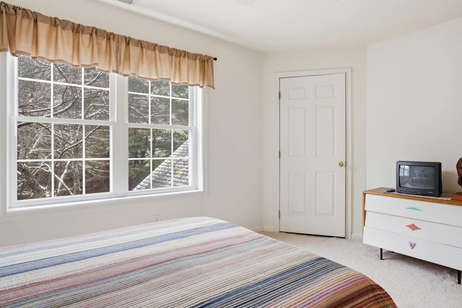 23 Bourne Drive Bedford NH 03110