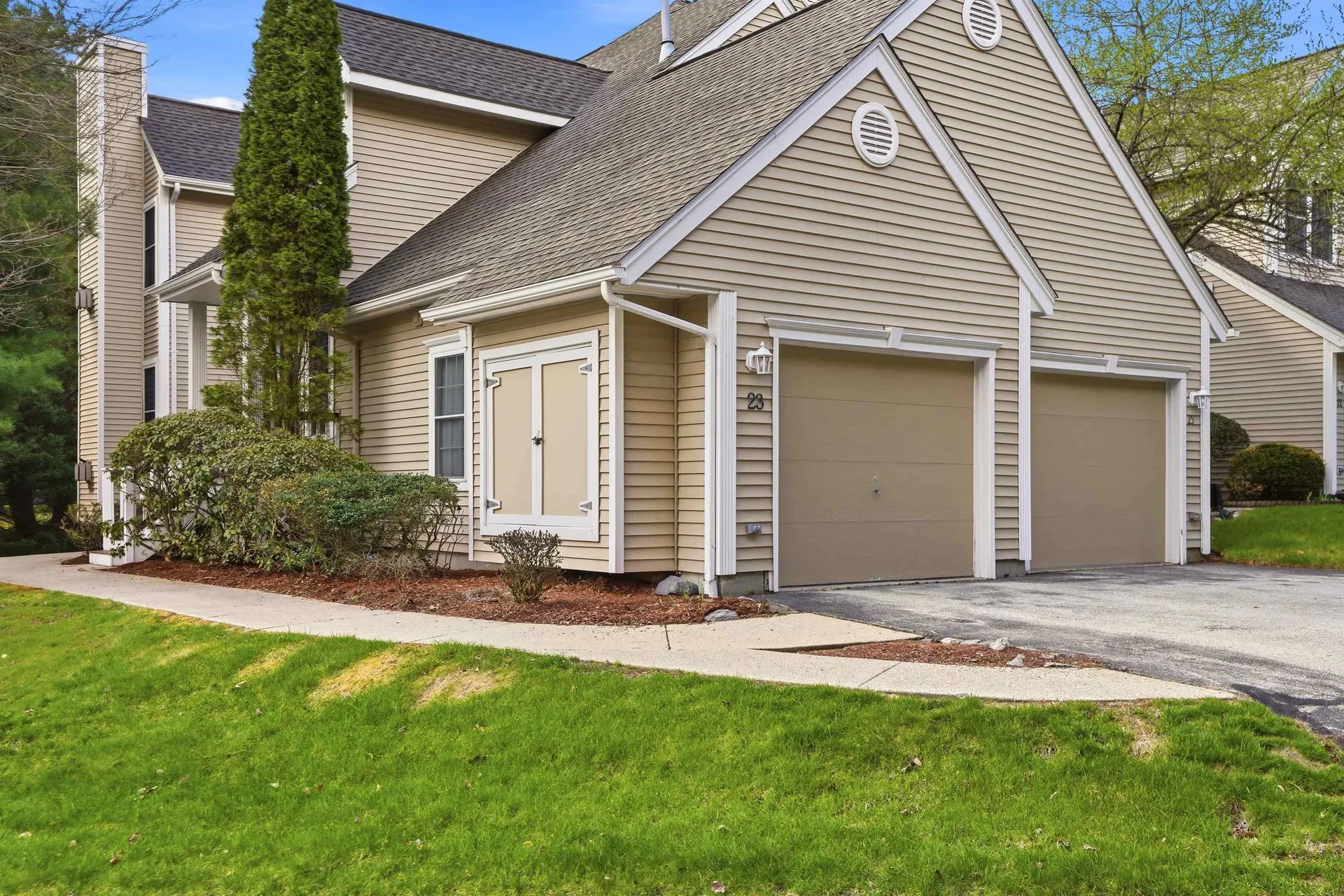 23 Bourne Drive Bedford NH 03110