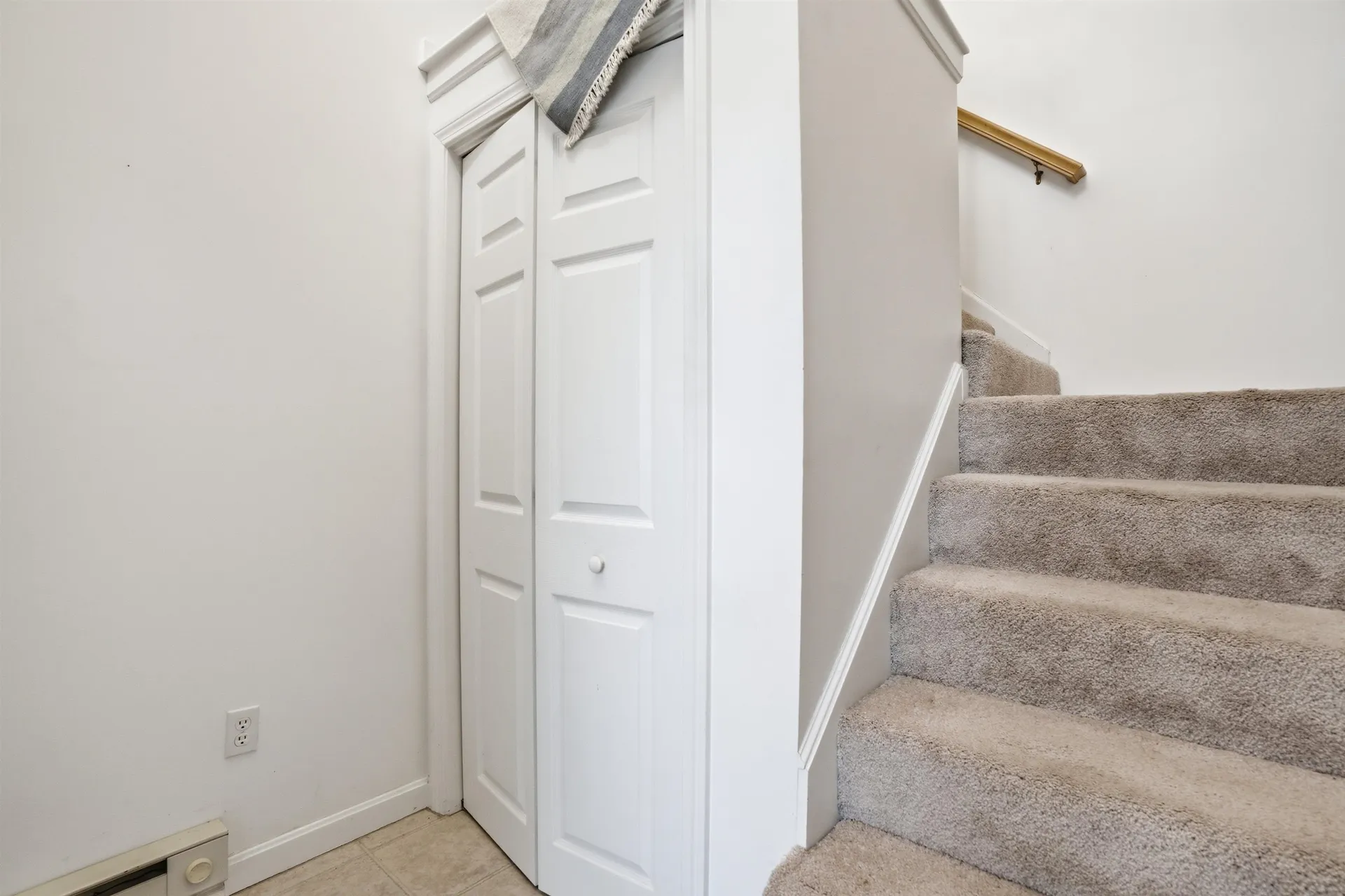 23 Bourne Drive Bedford NH 03110