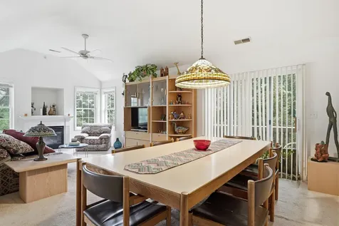 23 Bourne Drive Bedford NH 03110