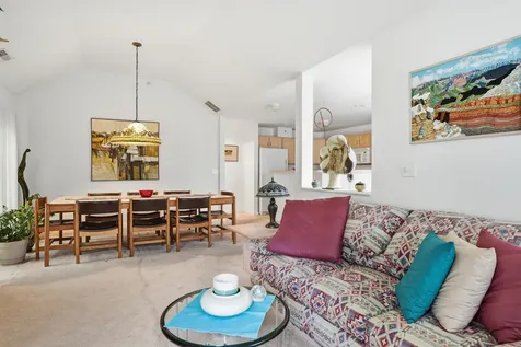 23 Bourne Drive Bedford NH 03110