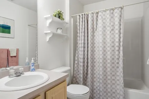 23 Bourne Drive Bedford NH 03110
