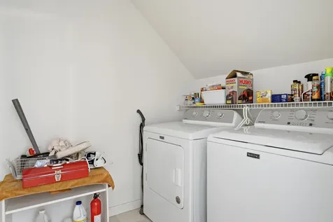 23 Bourne Drive Bedford NH 03110