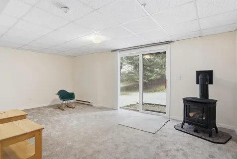23 Bourne Drive Bedford NH 03110