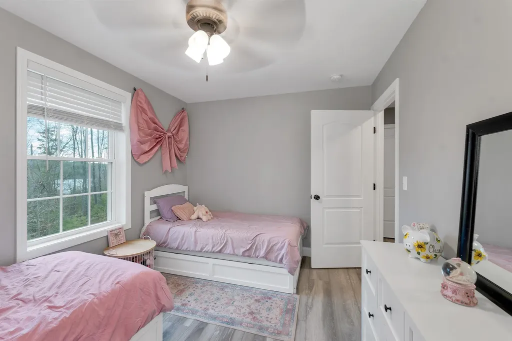 123 Parade Road Barnstead NH 03218