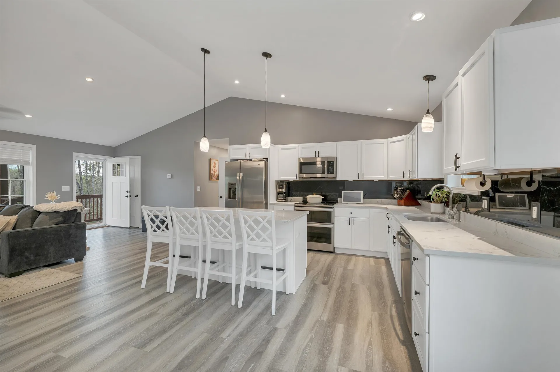 123 Parade Road Barnstead NH 03218