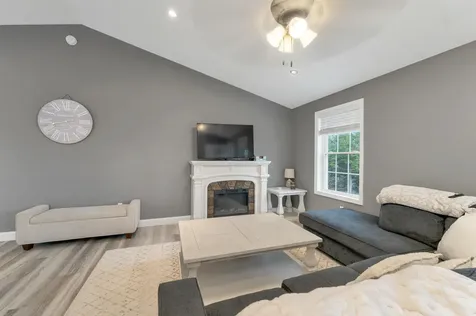 123 Parade Road Barnstead NH 03218