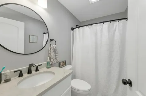 123 Parade Road Barnstead NH 03218