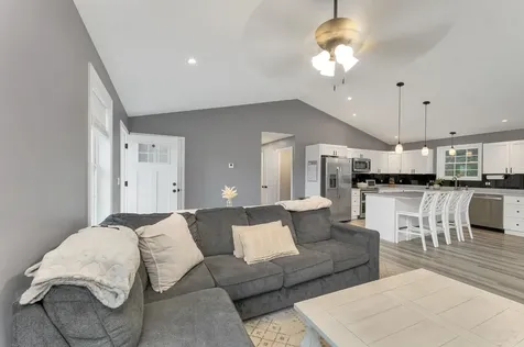 123 Parade Road Barnstead NH 03218