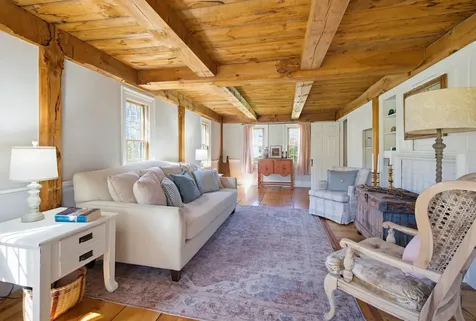 6 Fifield Lane Stratham NH 03885