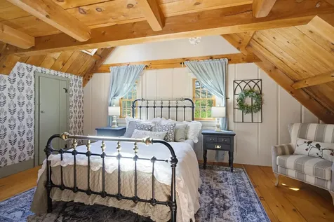 6 Fifield Lane Stratham NH 03885