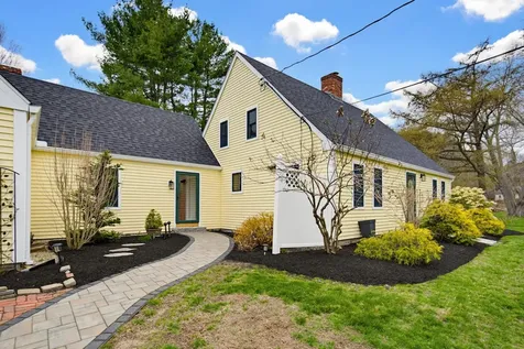 6 Fifield Lane Stratham NH 03885