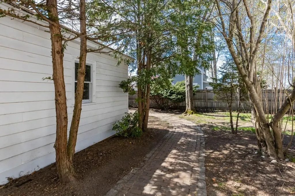 23 Gill Street Exeter NH 03833