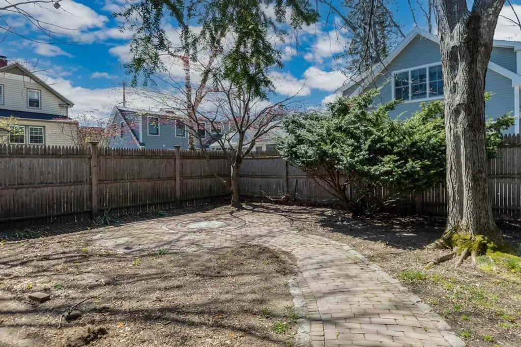 23 Gill Street Exeter NH 03833