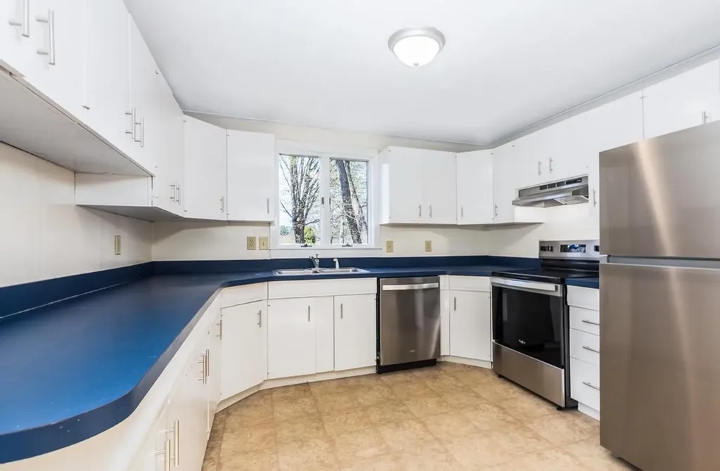 23 Gill Street Exeter NH 03833