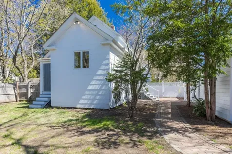 23 Gill Street Exeter NH 03833