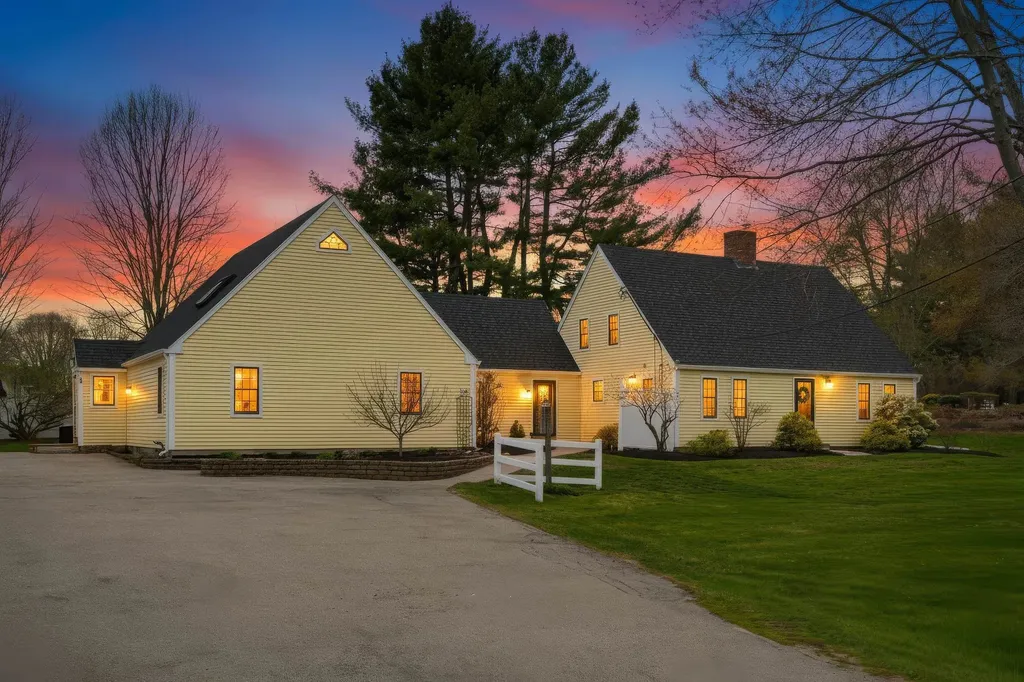 6 Fifield Lane Stratham NH 03885