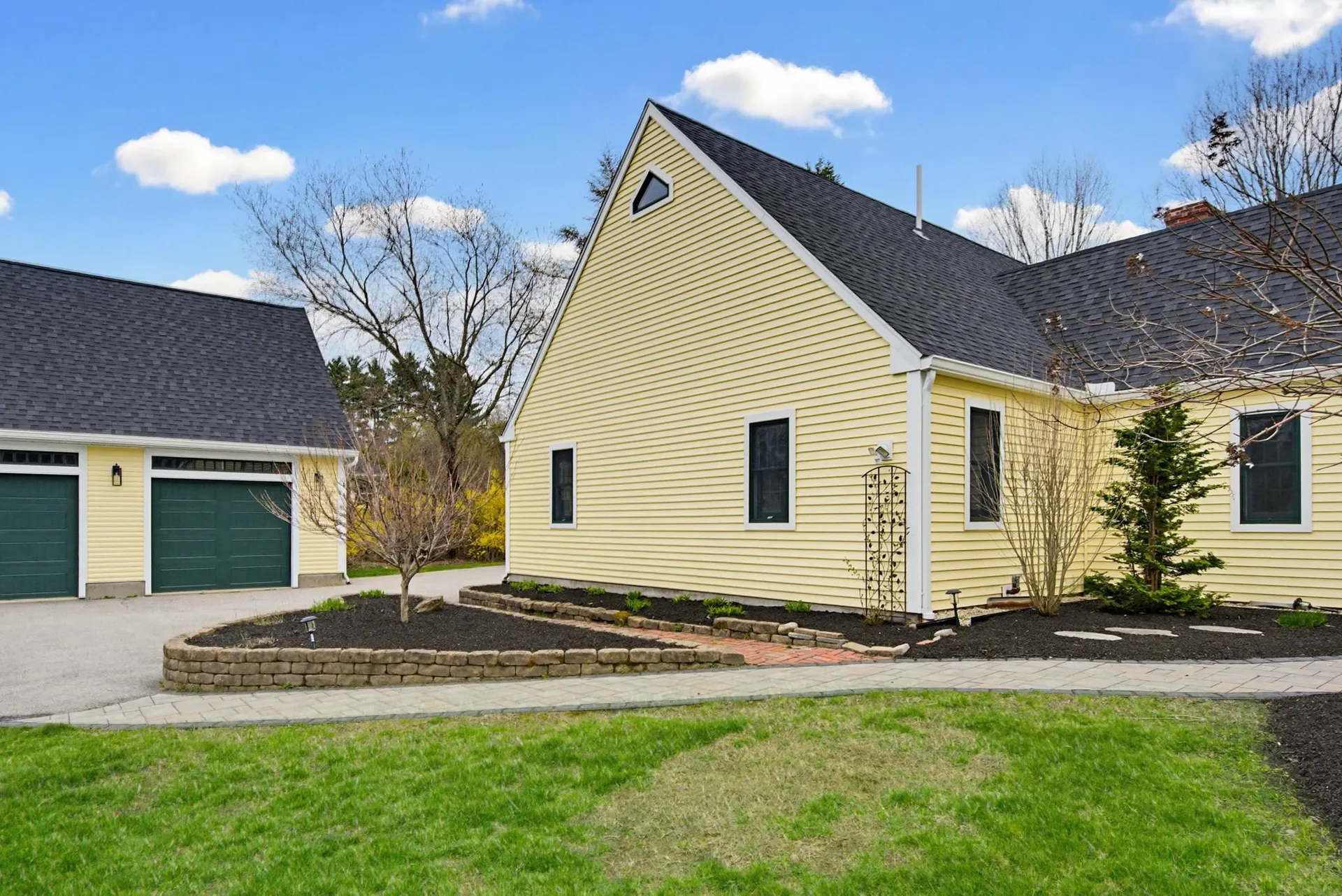 6 Fifield Lane Stratham NH 03885