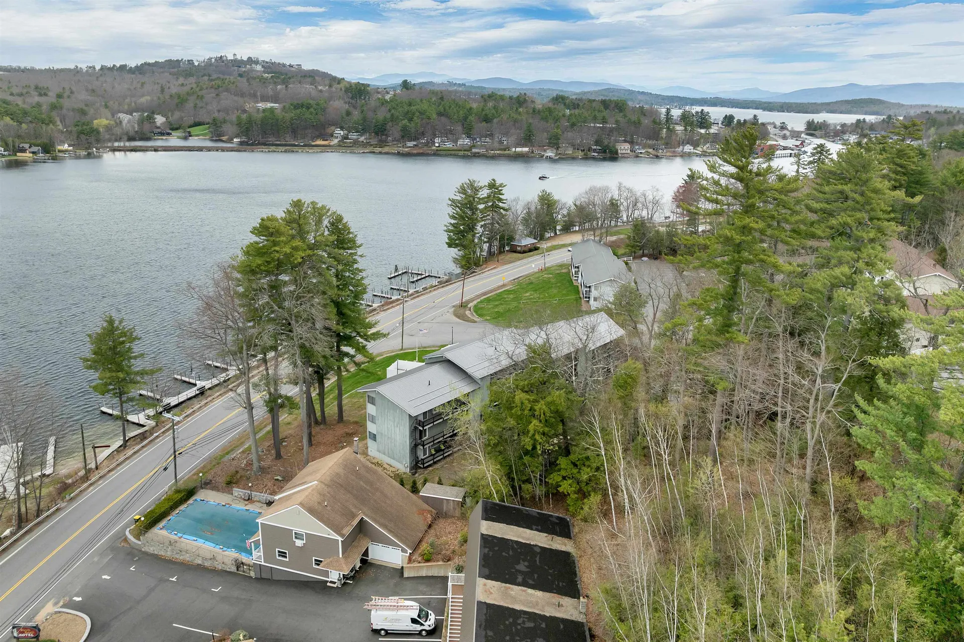 883 Weirs Boulevard Laconia NH 03246