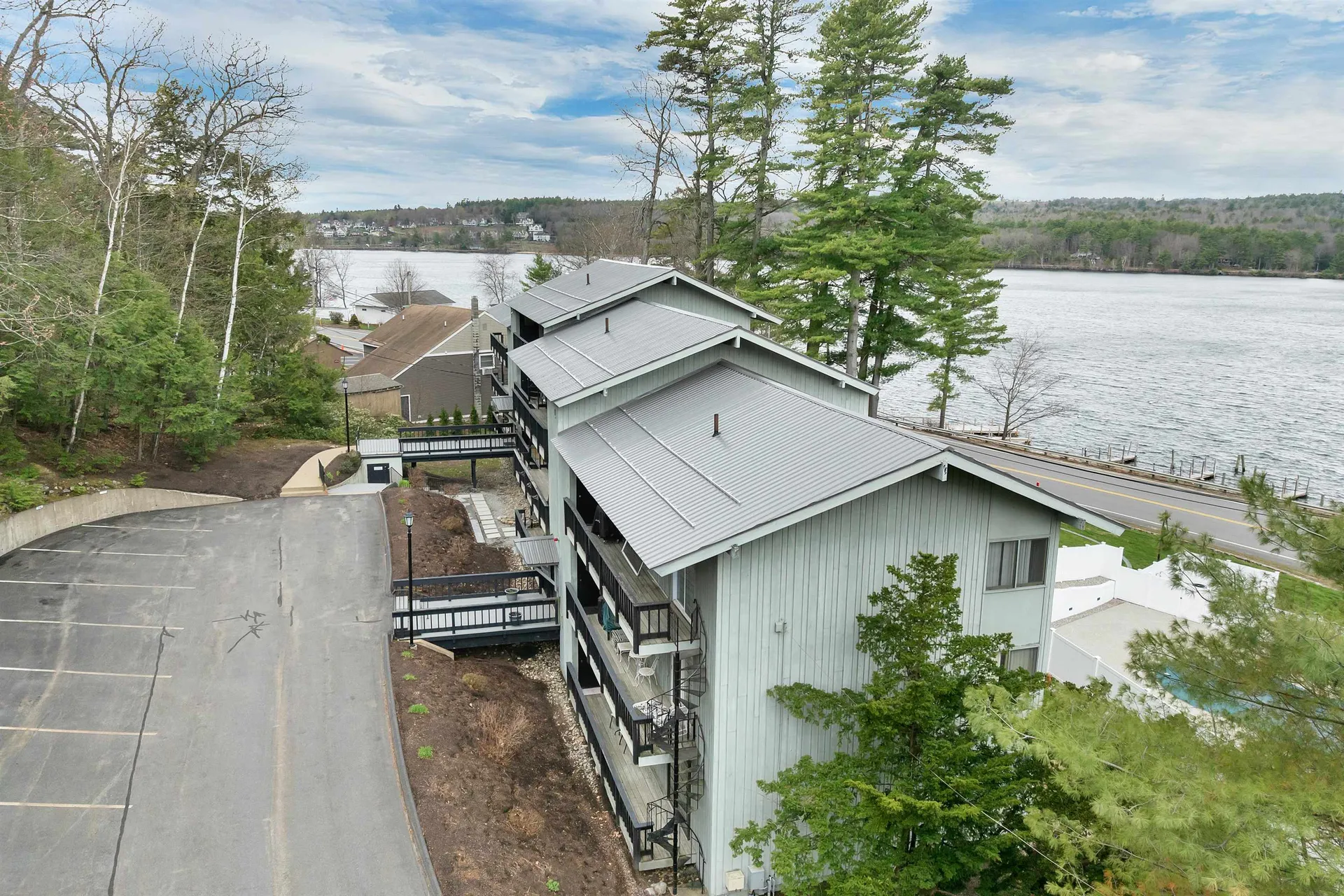 883 Weirs Boulevard Laconia NH 03246