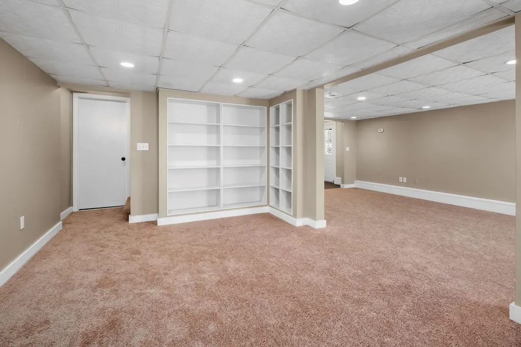1 Meadowlark Drive York ME 03909