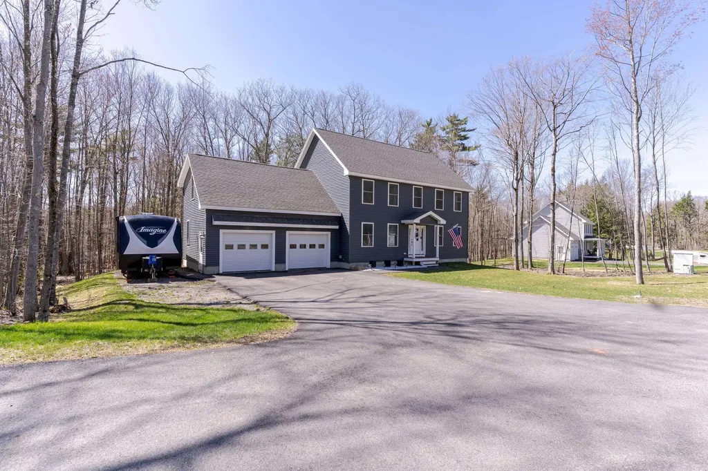 32 Haflinger Lane Berwick ME 03901
