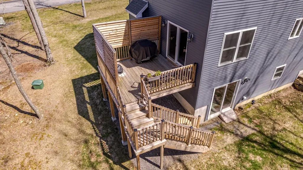 32 Haflinger Lane Berwick ME 03901