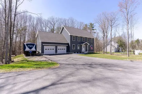 32 Haflinger Lane Berwick ME 03901