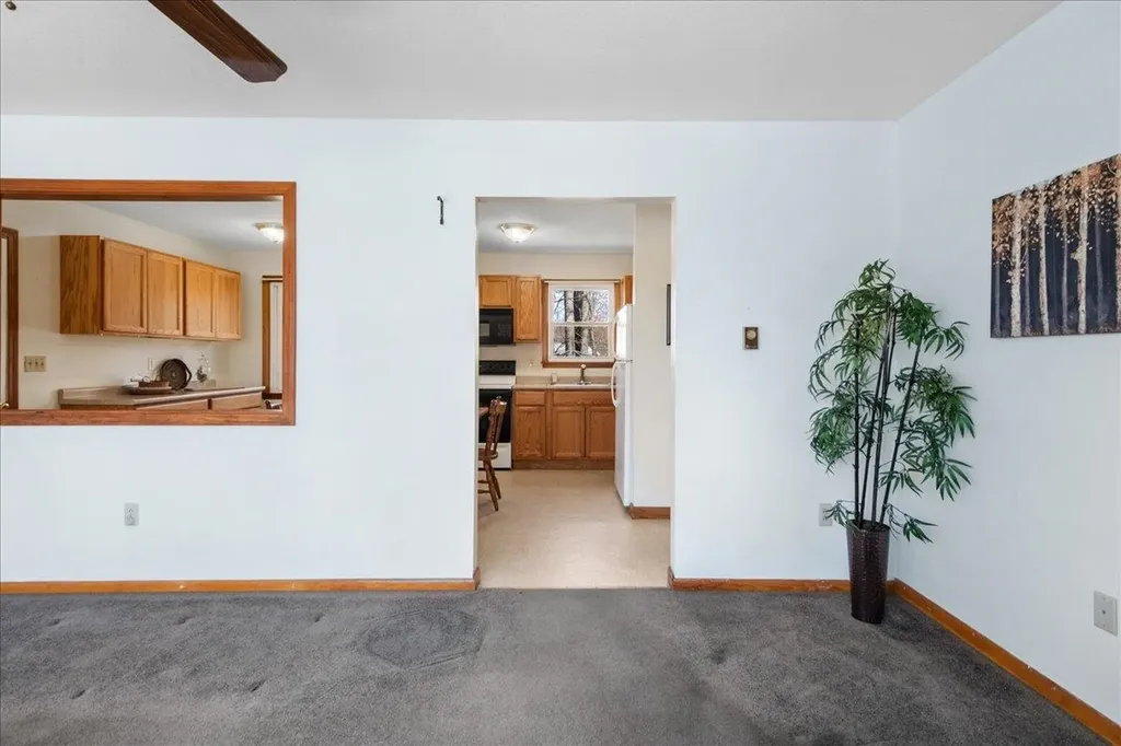 29 Hilltop Court Colchester VT 05446