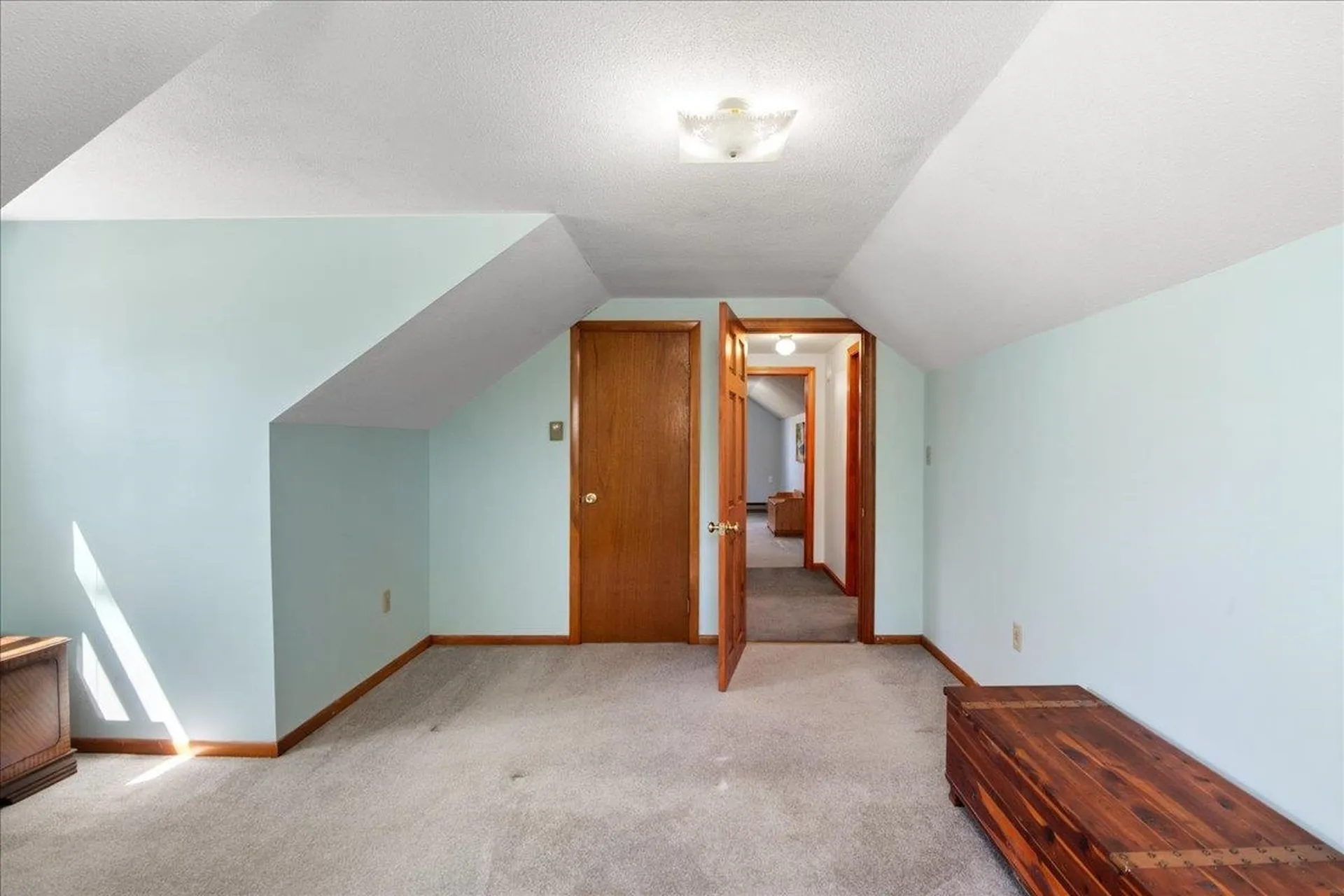 29 Hilltop Court Colchester VT 05446