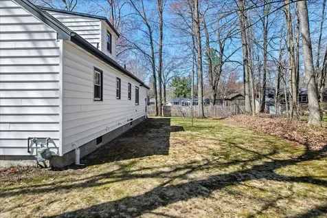 29 Hilltop Court Colchester VT 05446