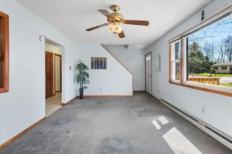 29 Hilltop Court Colchester VT 05446