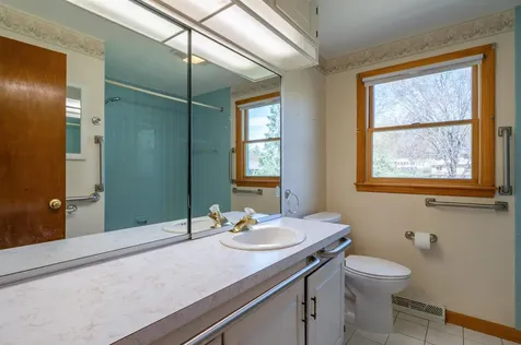 17 Stevens Avenue Merrimack NH 03054