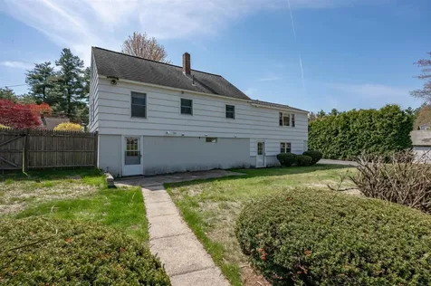 17 Stevens Avenue Merrimack NH 03054