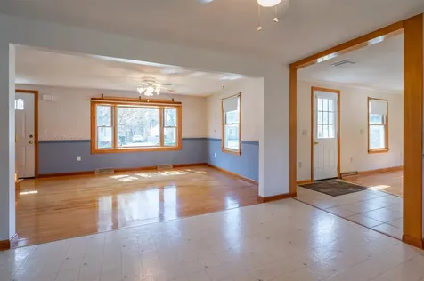 17 Stevens Avenue Merrimack NH 03054