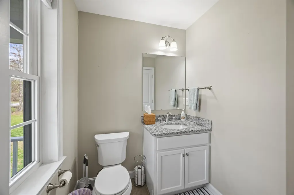 82 Fremont Road Epping NH 03042