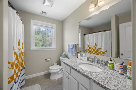82 Fremont Road Epping NH 03042