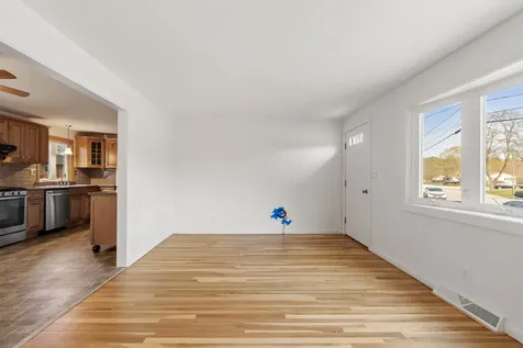 74 Suzanne Drive Portsmouth NH 03801